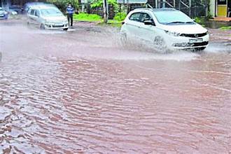 DK District In Charge Minister Dinesh Gundu Rao Orders 24/7 Vigil as Heavy Rains Batter