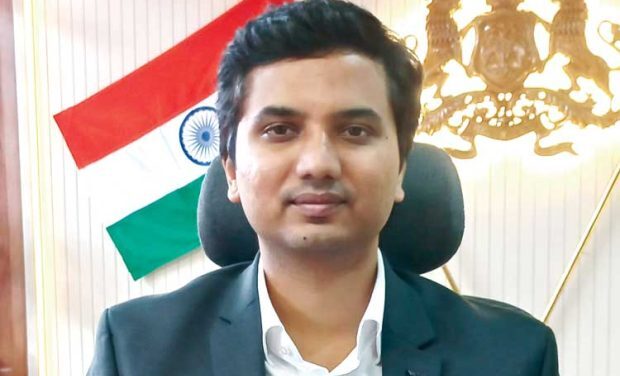 H.V. Darshan Takes Charge as The New Deputy Commissioner of Dakshina Kannada