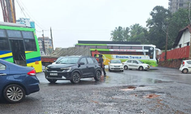 Nanthoor Roads Filled With Potholes Once Again: Commuters Demand Better Quality Work